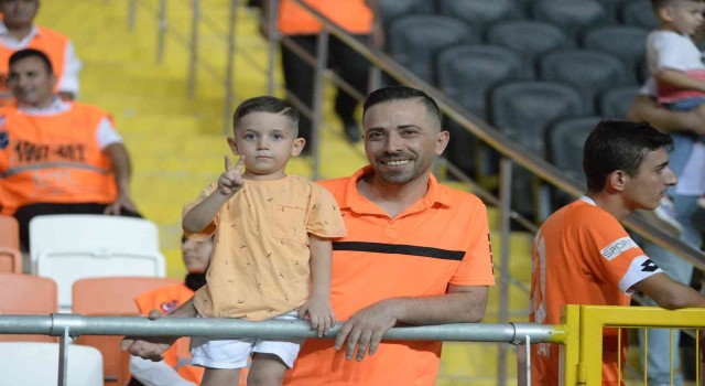 Spor Toto 1. Lig: Adanaspor: 1 - Altay: 1 (Maç devam ediyor)