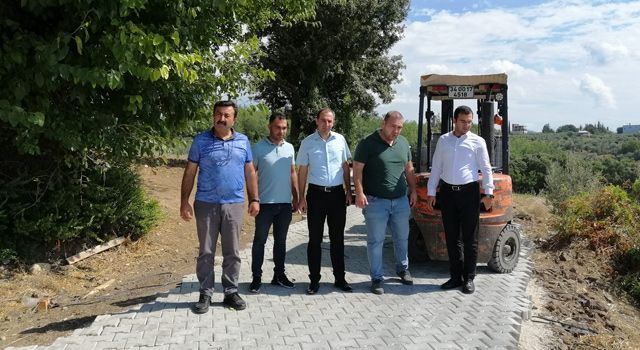 Sumbas Kaymakamı Taşkıran, yol yapım çalışmalarını inceledi