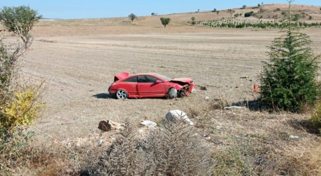 Takla atan otomobildeki ölü sayısı 2ye yükseldi