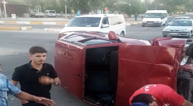 Takla atan otomobilinden çıktı kayıplara karıştı