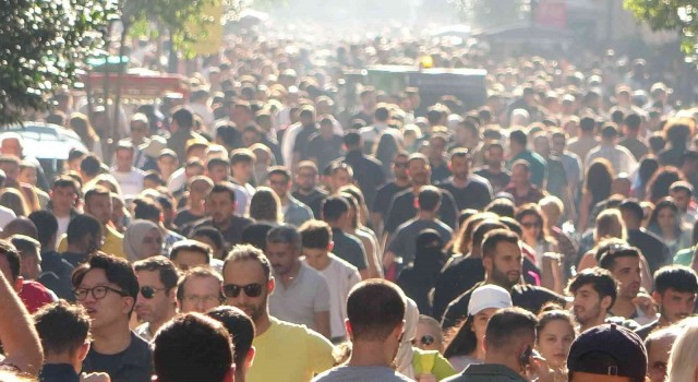 Taksimde hafta sonu yoğunluğu