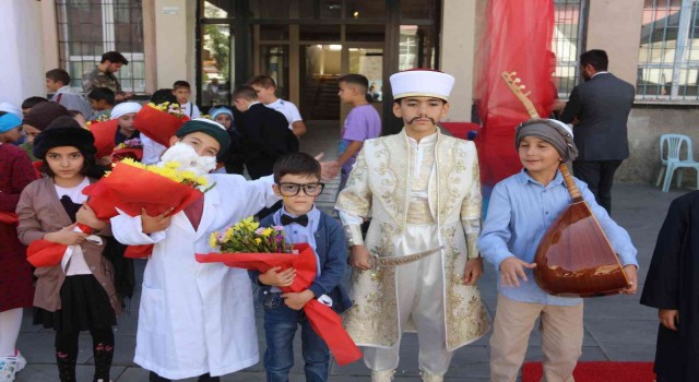 ‘Tarih Yazan Çocuklar projesi Erzurumda uygulanmaya başladı