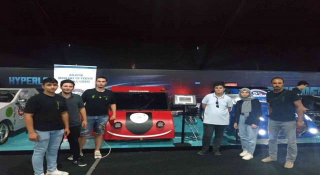 Tasarladıkları elektrikli araç TEKNOFESTte görücüye çıktı