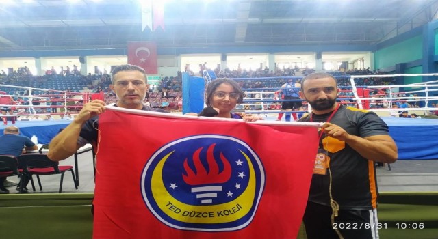 TED Koleji öğrencisi Oşak Türkiye Şampiyonu oldu