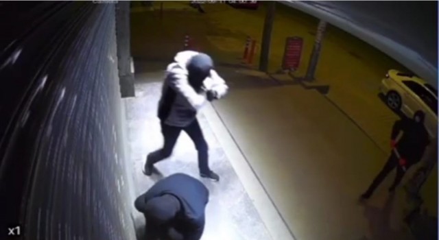 Tekirdağda kar maskeli hırsızlık çetesi kameraya yansıdı
