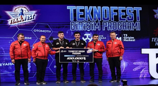 Teknofestte Türkiyenin ilk büyük ölçekli teslimat robotu ödüllendirildi