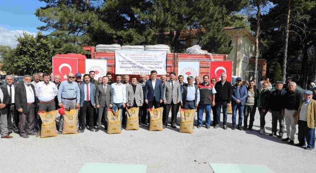 Tepebaşı çiftçisine yüzde 75 hibeli 30 ton arpa tohumu dağıtıldı