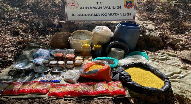 Terör örgütüne ait yaşam malzemeleri ele geçirildi