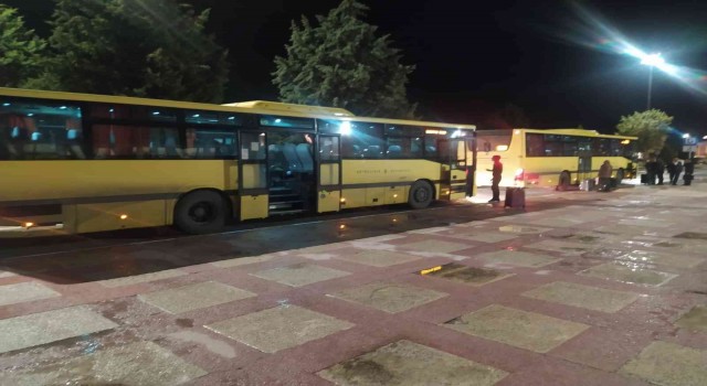 THYnin sefer iptali sonrası yüzlerce yolcu havalanında mahsur kaldı