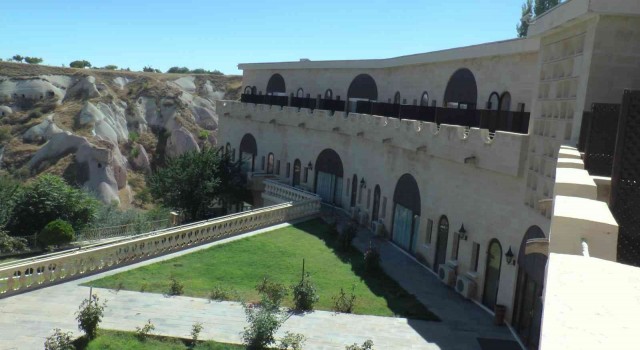 Turizmci Seçkin Özerler, İngiltere Kralı III. Charlesi Kapadokyaya davet etti