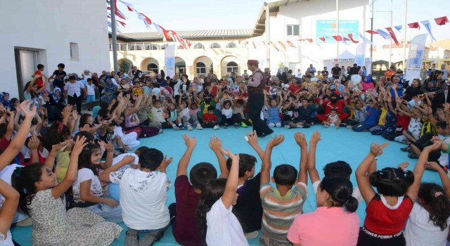 Tuşba Belediyesinden ‘Yaz Kursları Kapanış Programı ve Çocuk Şenlikleri etkinliği