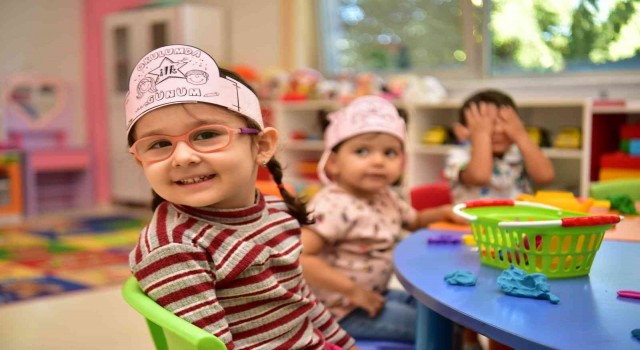 Tuzla Belediyesi Anne Çocuk Eğitim Merkezinde ilk ders zili çaldı