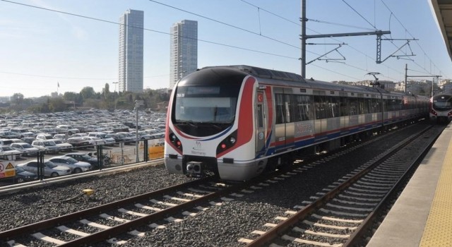 Üç büyükşehirde raylı sistemlerle 1 milyar 663 milyon yolcuya hizmet verildi