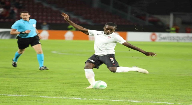 UEFAdan Max Gradel paylaşımı