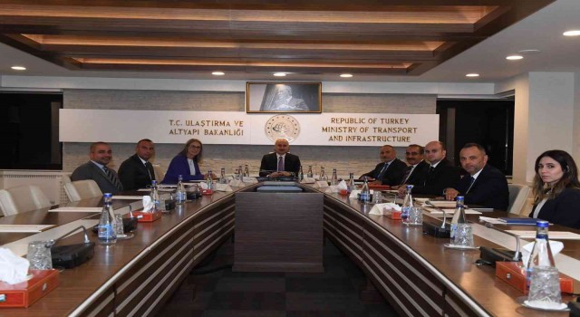 Ulaştırma ve Altyapı Bakanlığından İzmire iki müjde