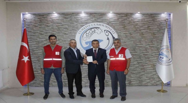 Ulupamir Mahallesi sakinlerinden Pakistana anlamlı bağış