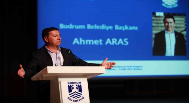 Uluslararası Fizik Kongresi, Bodrumda başladı