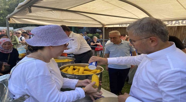 Üsküdar Köy Pazarının birinci yılı şenlikle kutlandı