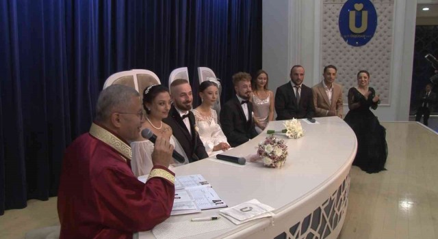 Üsküdarda 2 erkek kardeş, 2 kız kardeş ile evlendi