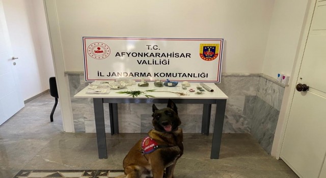 Uyuşturucu operasyonunda yaklaşık 130 gram esrar ele geçirildi