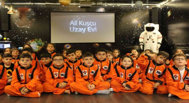 Uzay eğitimleri başladı: Tüm Türkiyeden kayıt alınıyor