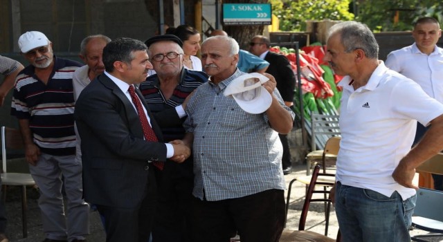 Vali Atay köylülerin sorun ve sıkıntılarını dinledi