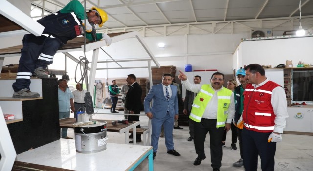 Vali Ayhan Haliliyede yürütülen çalışmaları inceledi