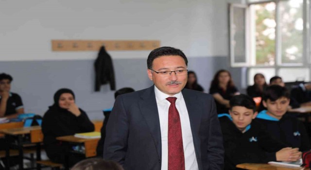 Vali Çiçek emniyeti tebrik etti: Uyuşturucu ile mücadelede kararlıyız