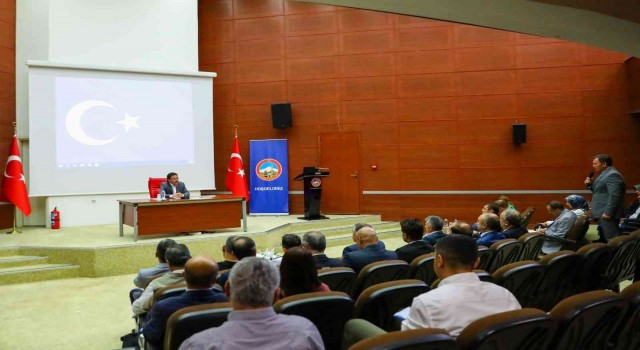 Vali Çiçek: Okullarımızda ve çevresinde yaşanacak olumsuzluklara karşı her türlü tedbir alınmıştır