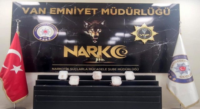 Vanda 5 kilo 632 gram metamfetamin ele geçirildi