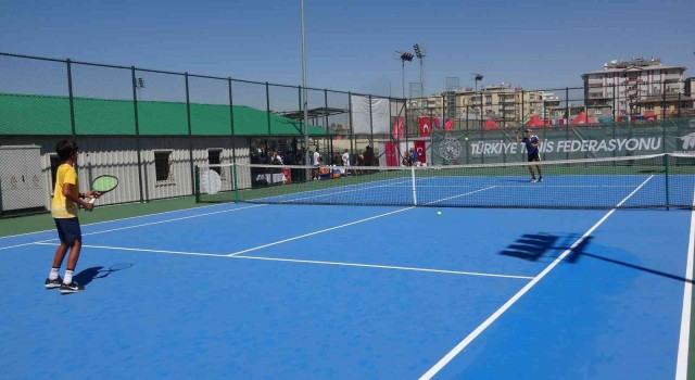 Vanda Akdamar Cup Uluslararası Tenis Turnuvası başladı