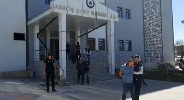 Vanda silahla başından vurulan kişi hayatını kaybetti