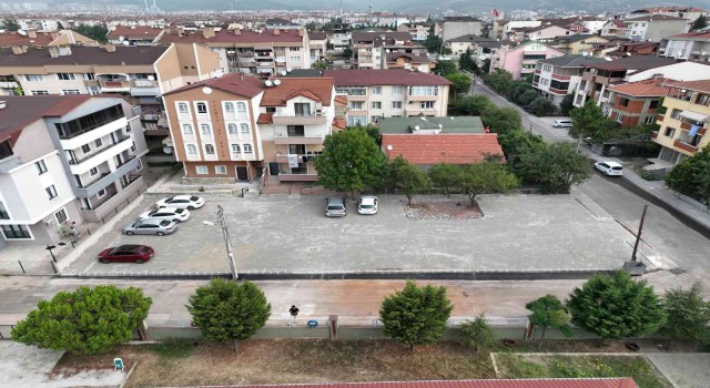 Vatandaşlar istedi, o noktalara otopark inşa edildi
