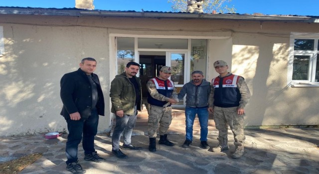 Vatandaşların bulduğu yaralı Çayır Delicesi tedavi altına alındı