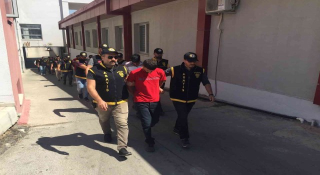 Yaklaşık 450 bin lira değerinde malzeme çalan 12 zanlı yakalandı