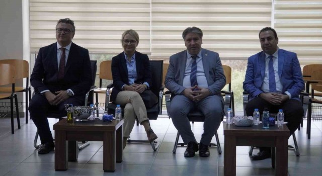 Yalova Üniversitesi Spor Bilimleri Fakültesine bu yıl 12 milli sporcu kayıt yaptırdı