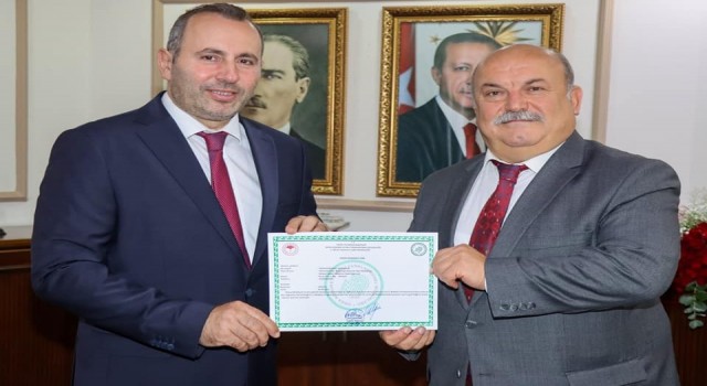 Yalovadaki sokak hayvanları bakımevlerine izin belgeleri verildi