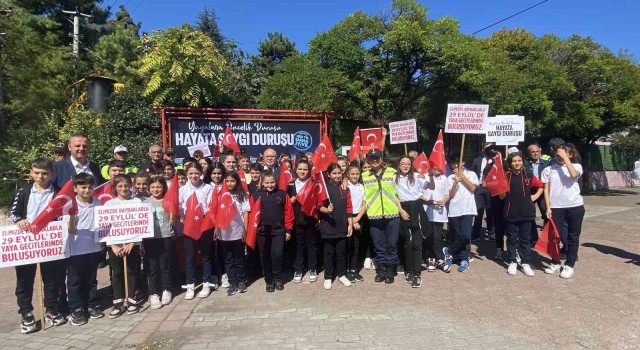 ‘Yayalara öncelik duruşu, hayata saygı duruşu etkinliği yapıldı