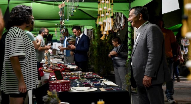 Yerel üreticiler sempozyuma renk katıyor