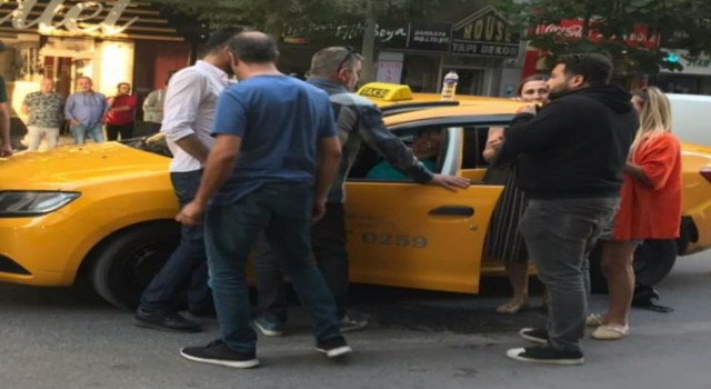 Yol verme tartışmasında taksi sürücüsü darp edildi