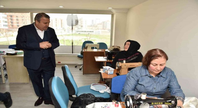 Yunusemre Belediyesi Hanım Lokallerinde yeni dönem kurslar başladı
