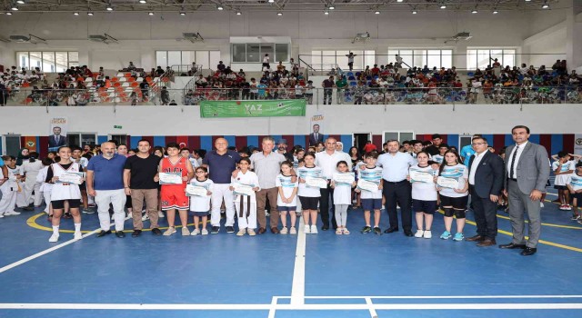 Yüreğirde 7 bin 500 çocuk yaz spor okulu sertifikası aldı