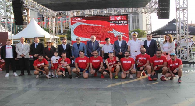 Zafer rotasında düzenlenen ilk ultra maraton İzmirde noktalandı