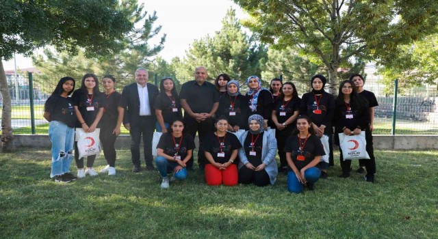 Zeka Küpleri Matematik Kampı Öğrencileri sertifikalarını aldı