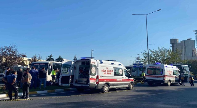 Zincirleme kazada 17 işçi yaralandı
