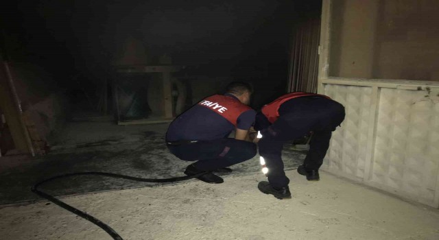 Zonguldakta mobilya atölyesinde yangın