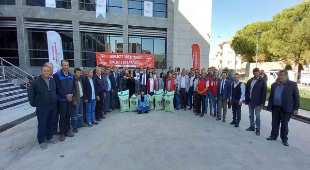 11 ton tohum üreticiler ile buluştu