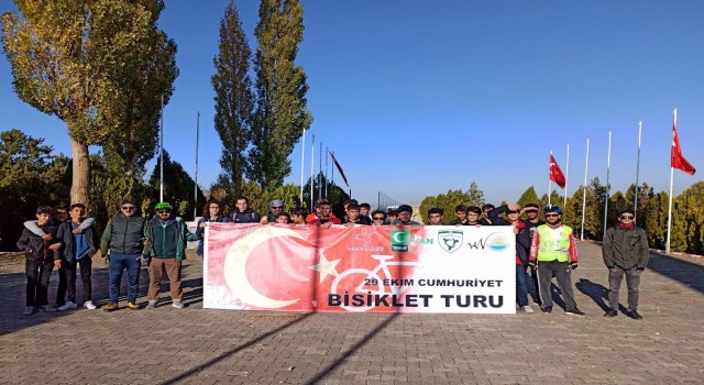 29 Ekim Cumhuriyet Bayramı için pedal çevirdiler