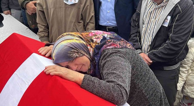 3 arkadaşın cenazesine yoğun katılım