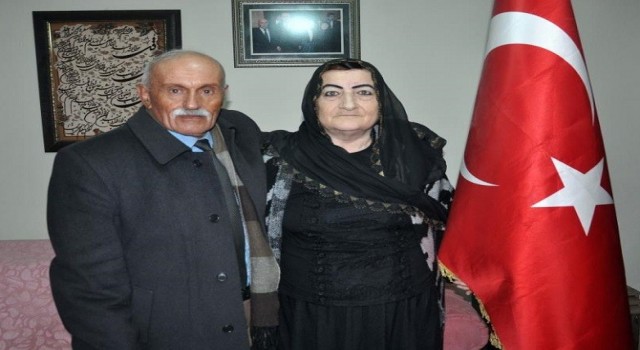 37 yıl boyunca bayrak nöbeti tutan Türkiyenin ilk kadın güvenlik korucusu hayatını kaybetti